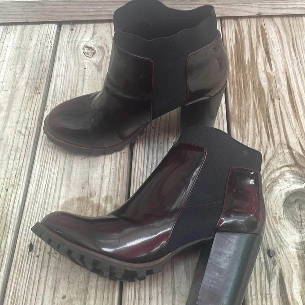 Steve Madden Oxblood Patent Leather Chelsea Ankle Boots Block Heel Women’s SZ 10